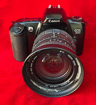 Canon EOS 500