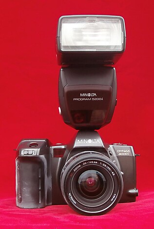 Minolta Dynax 8000 i