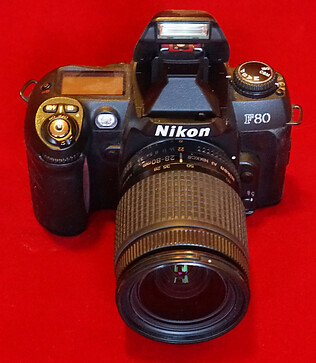 Nikon F80